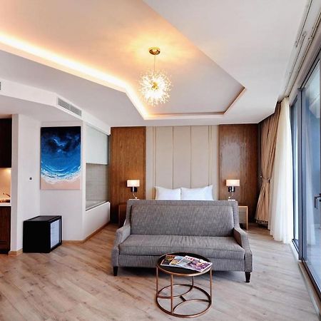 Panorama Central Nha Trang- Vietnam'S Highest Infinitive Rooftop Pool Esterno foto