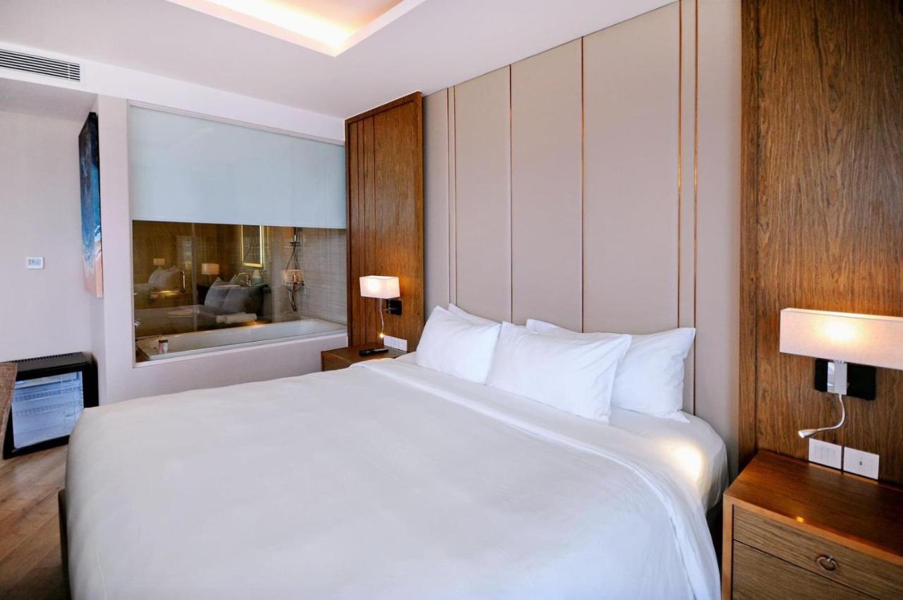 Panorama Central Nha Trang- Vietnam'S Highest Infinitive Rooftop Pool Esterno foto