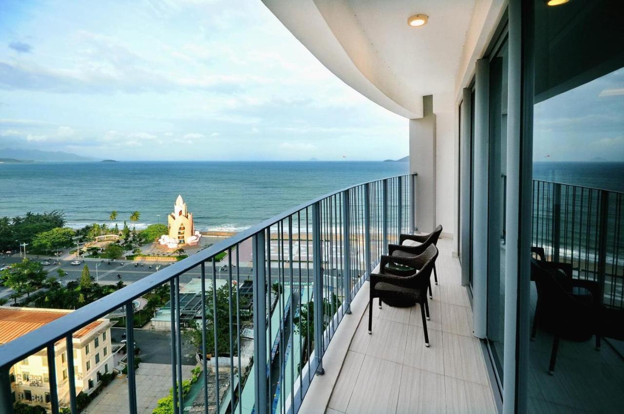 Panorama Central Nha Trang- Vietnam'S Highest Infinitive Rooftop Pool Esterno foto