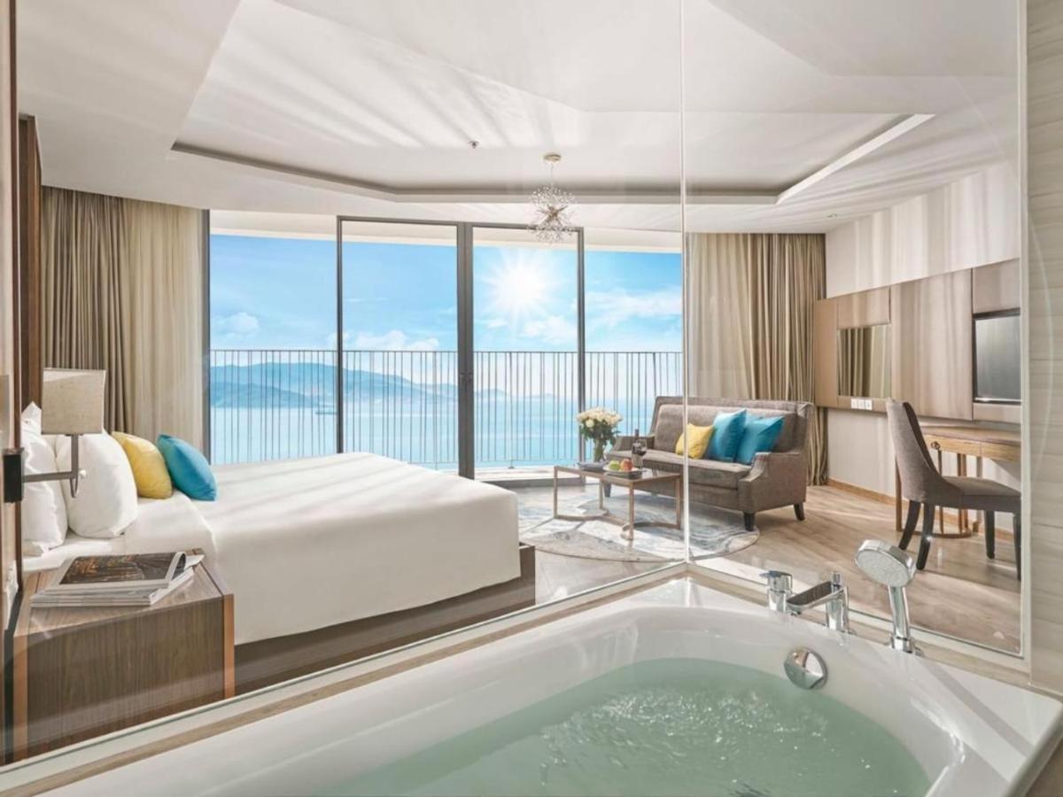 Panorama Central Nha Trang- Vietnam'S Highest Infinitive Rooftop Pool Esterno foto