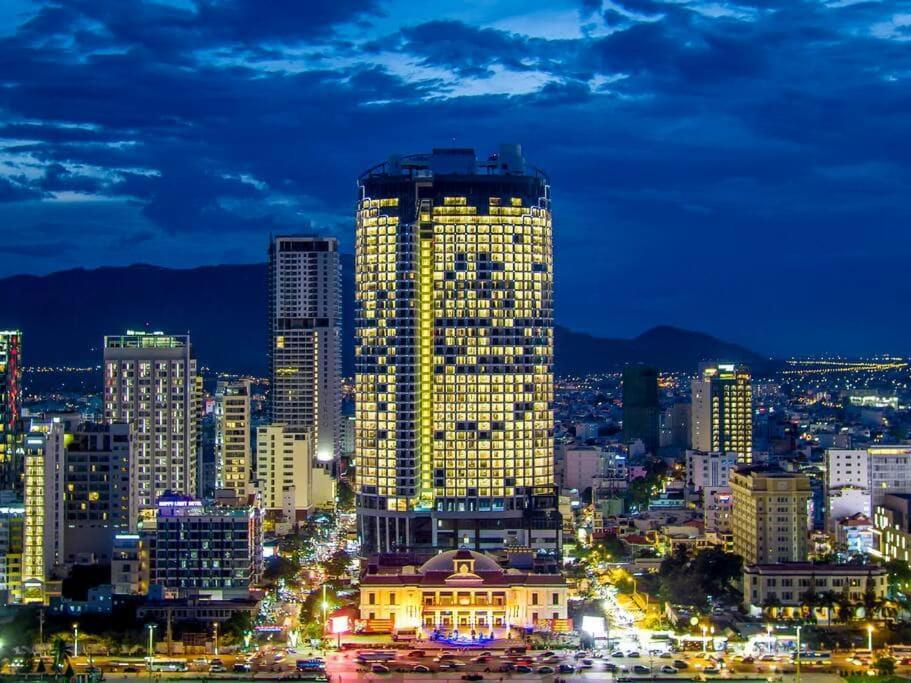 Panorama Central Nha Trang- Vietnam'S Highest Infinitive Rooftop Pool Esterno foto