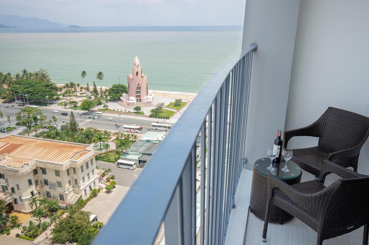 Panorama Central Nha Trang- Vietnam'S Highest Infinitive Rooftop Pool Esterno foto