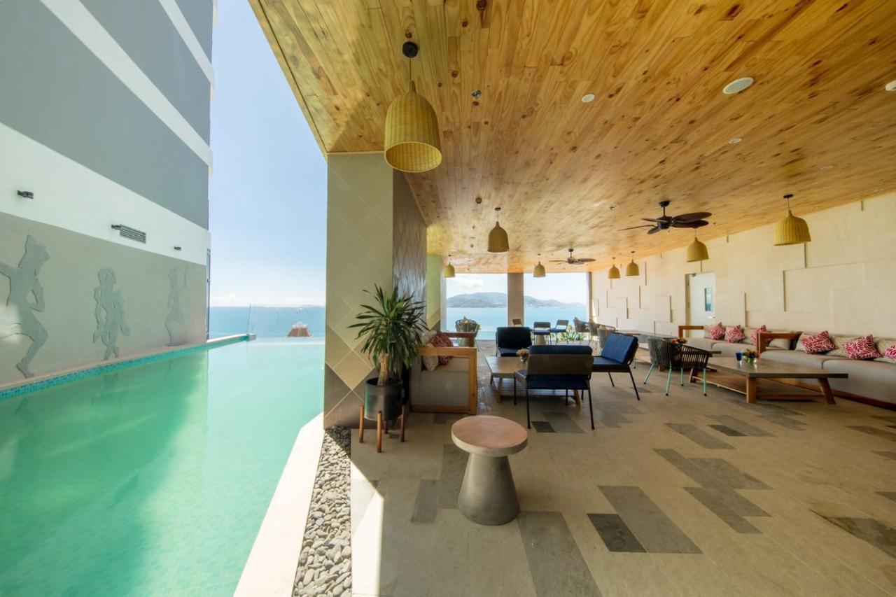 Panorama Central Nha Trang- Vietnam'S Highest Infinitive Rooftop Pool Esterno foto