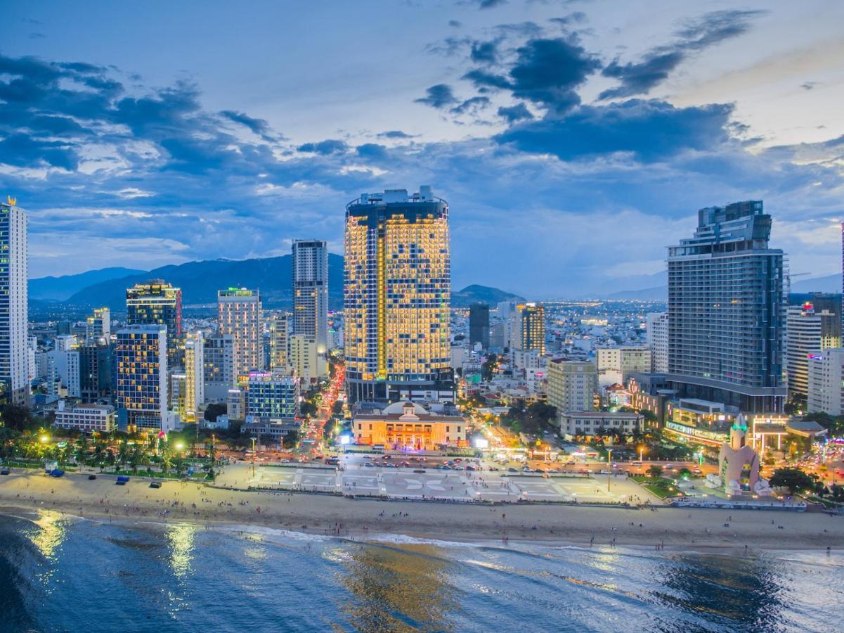 Panorama Central Nha Trang- Vietnam'S Highest Infinitive Rooftop Pool Esterno foto