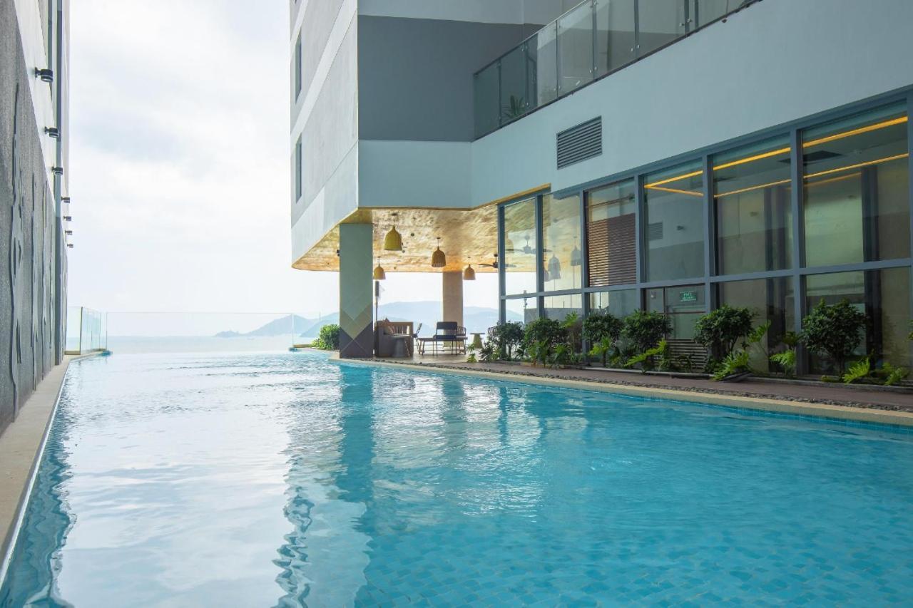 Panorama Central Nha Trang- Vietnam'S Highest Infinitive Rooftop Pool Esterno foto